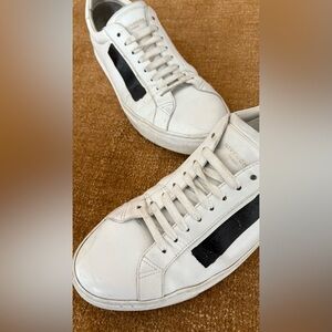 Size 11 Men’s Givenchy White Sneakers with Black logo accent EU44